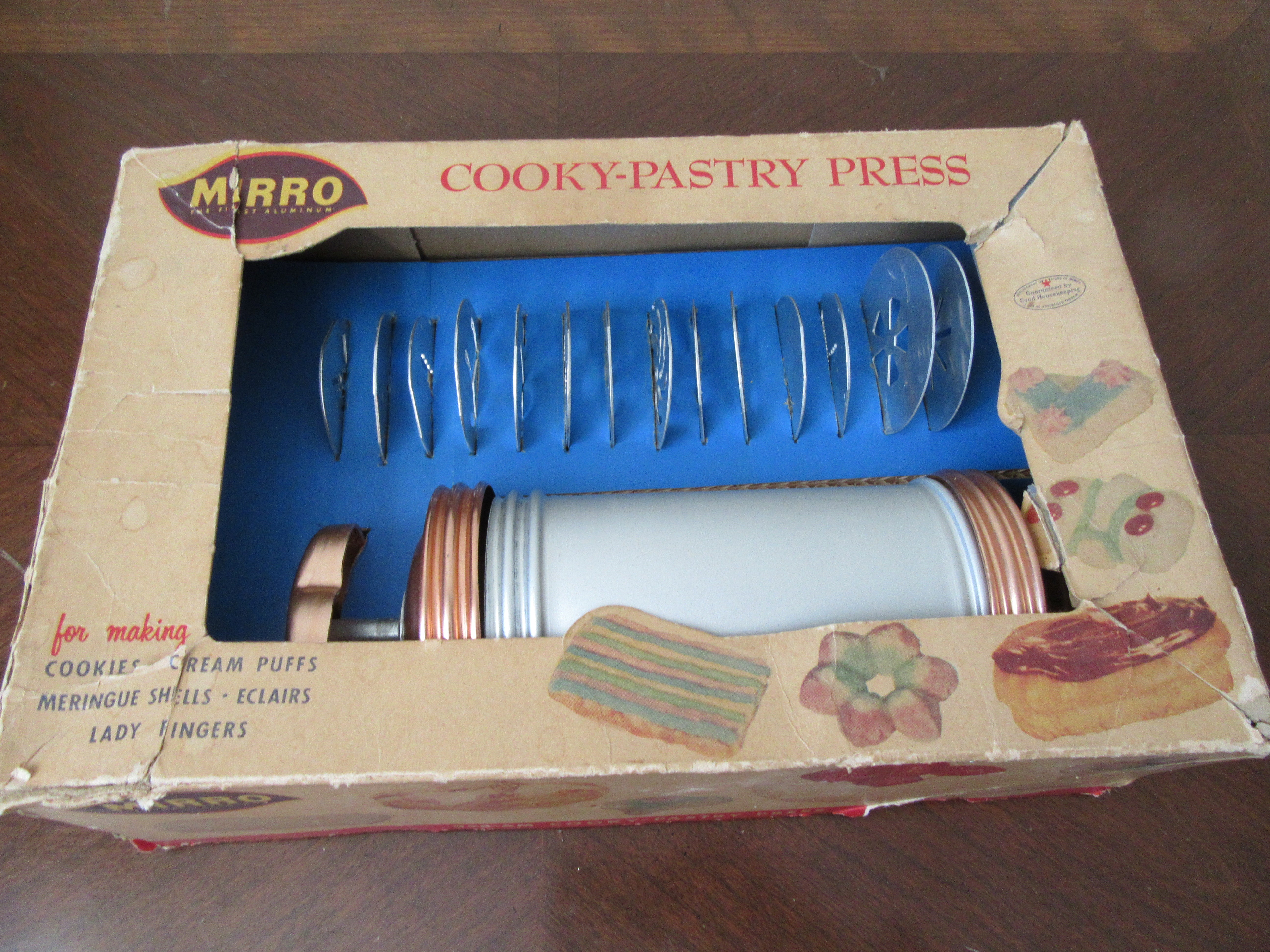 Vintage Mirro Cookie Press Complete