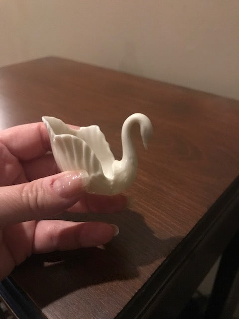 Lenox Swan bone china Ring Holder Ivory
