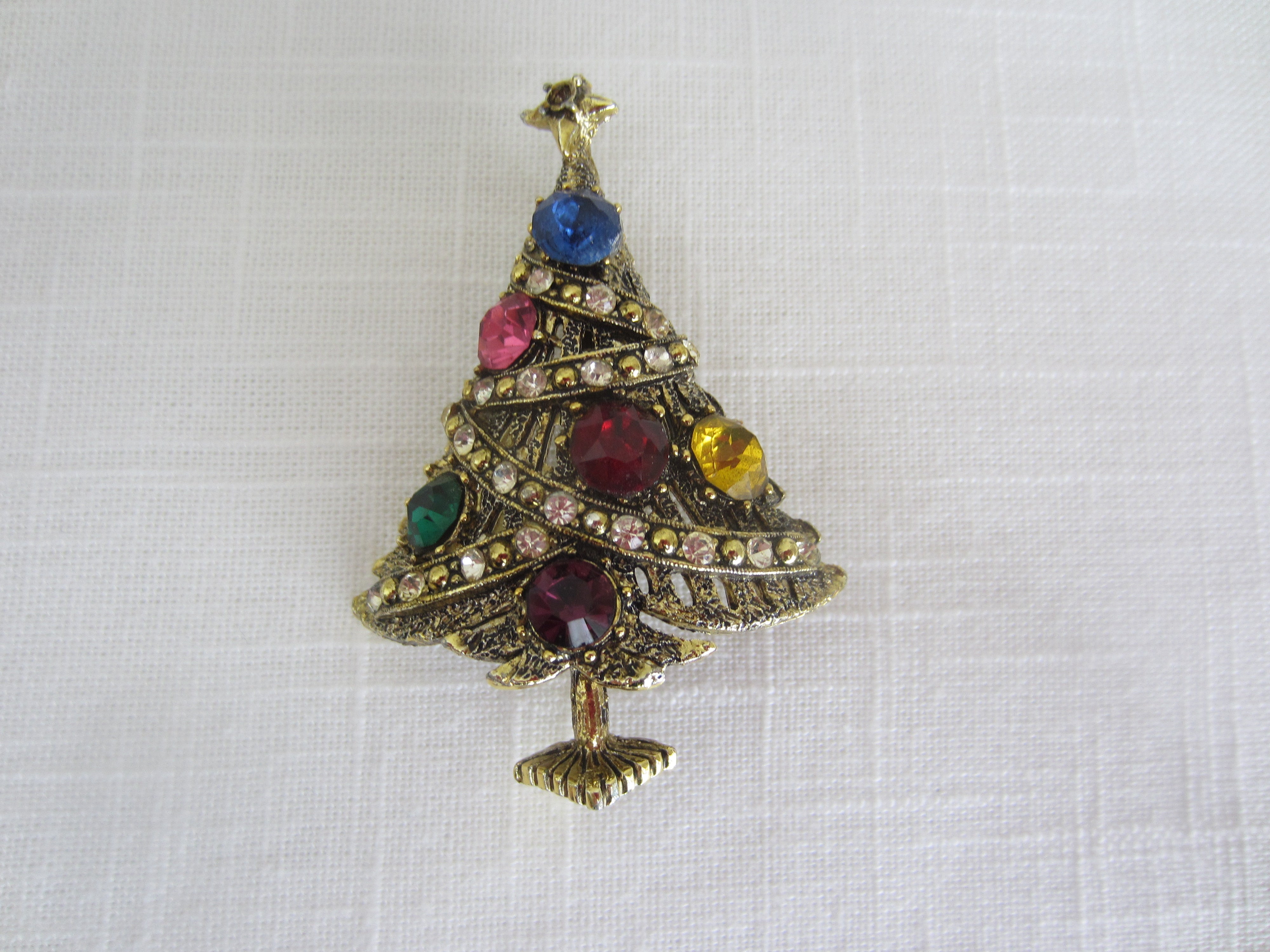 Hollycraft Vintage Christmas Tree Brooch