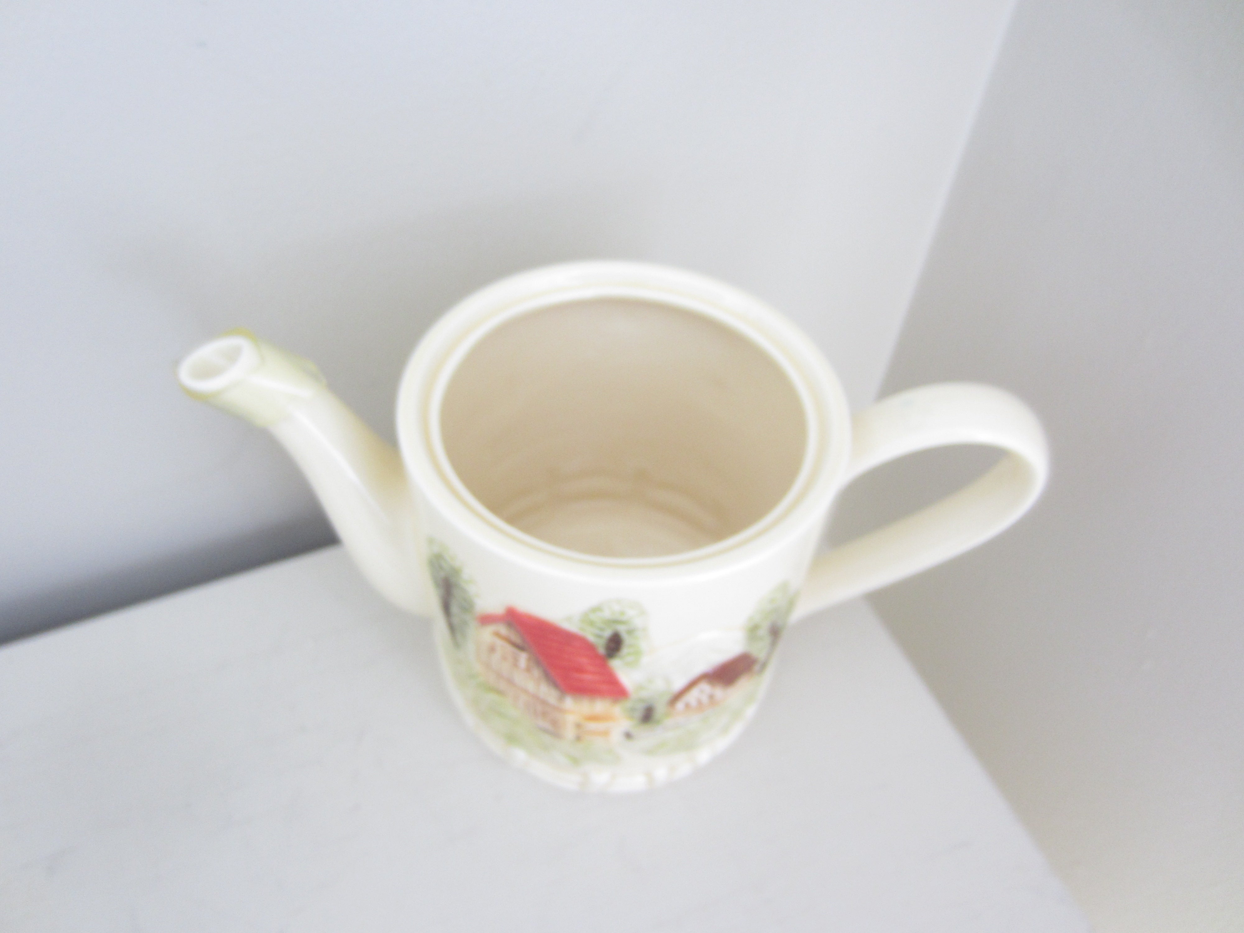 Vintage Ceramic Tea Set with raised Image Japan