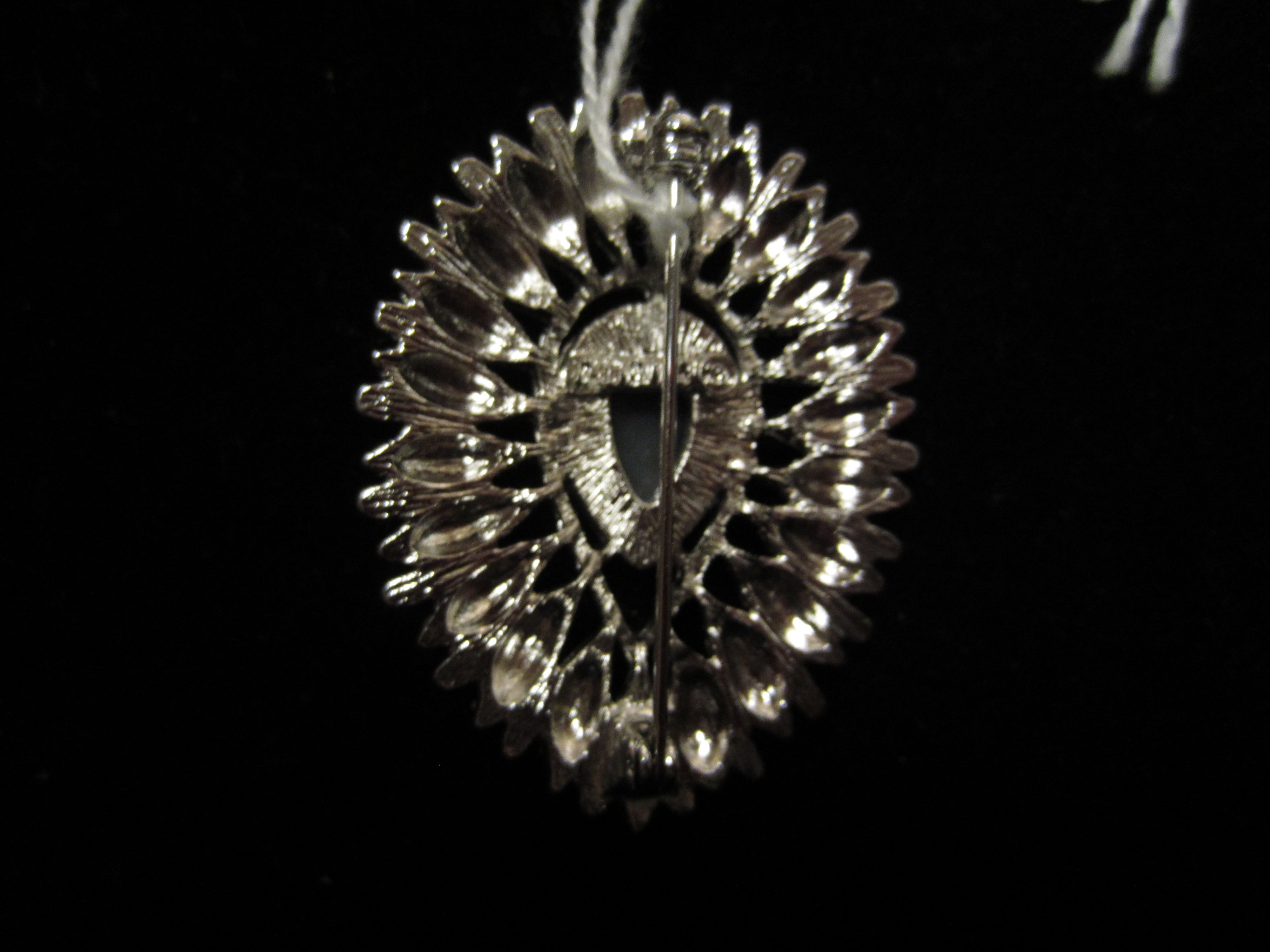 Sarah Coventry Silvertone Tear Drop Pin with Gray Center Stone