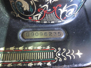 Antique 1921 Singer Treadle Sewing Machine