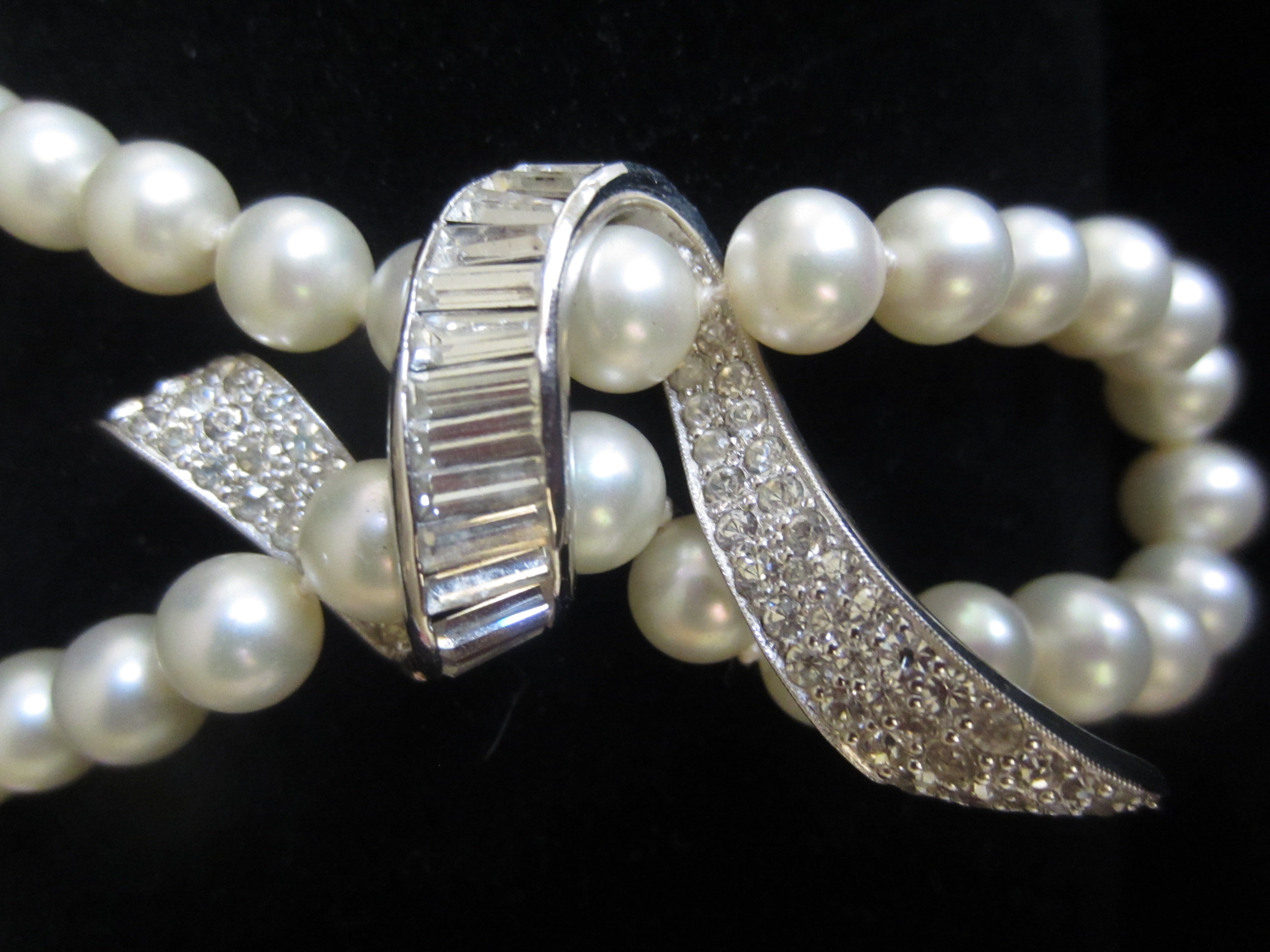 Exquisite Faux Pearl Richelieu Necklace with Crystals