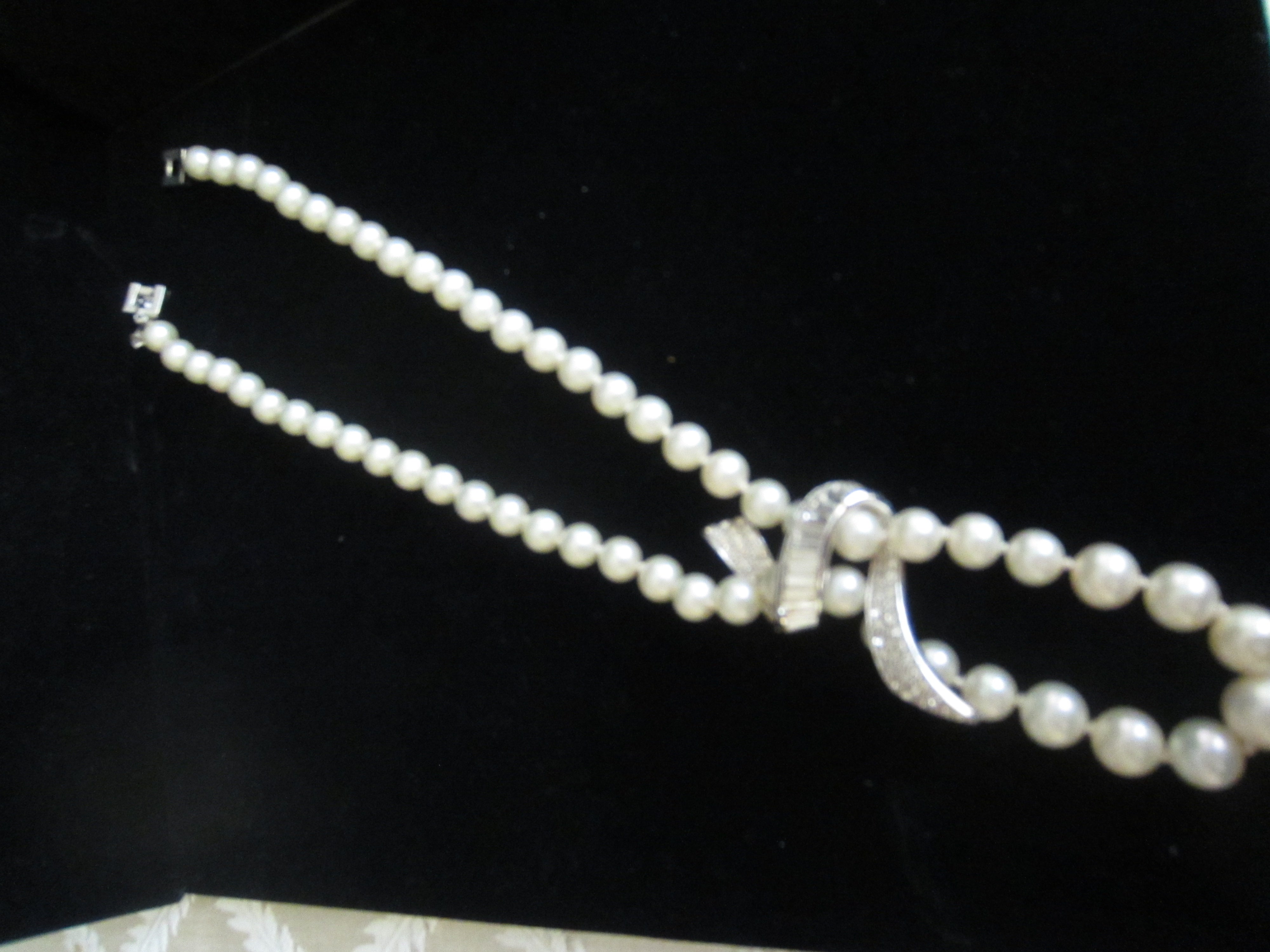 Exquisite Faux Pearl Richelieu Necklace with Crystals