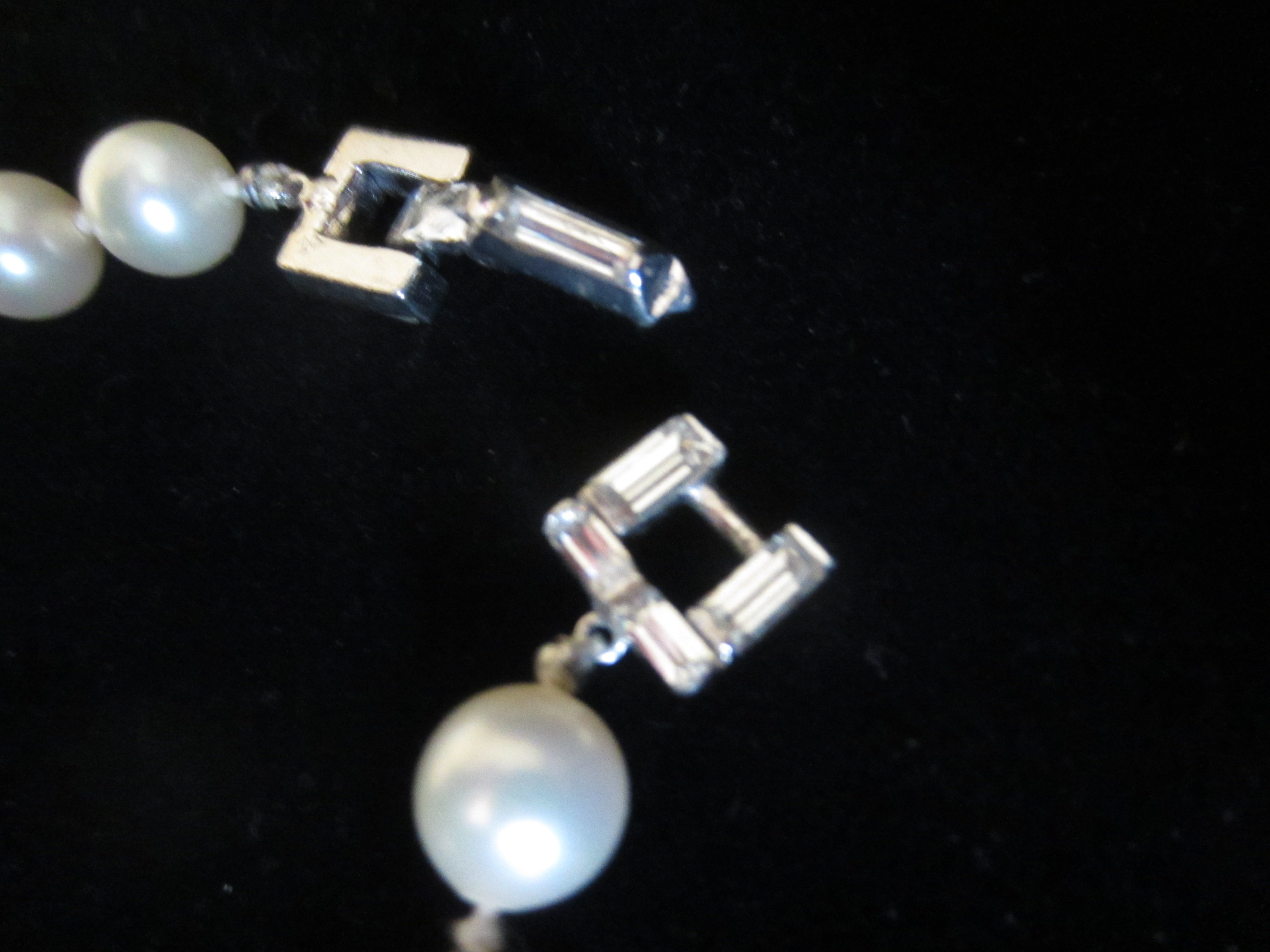 Exquisite Faux Pearl Richelieu Necklace with Crystals